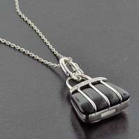 Corrente Prata com Pingente Bolsinha de Onix